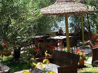 Martha'S Haus Hotel Gerakini