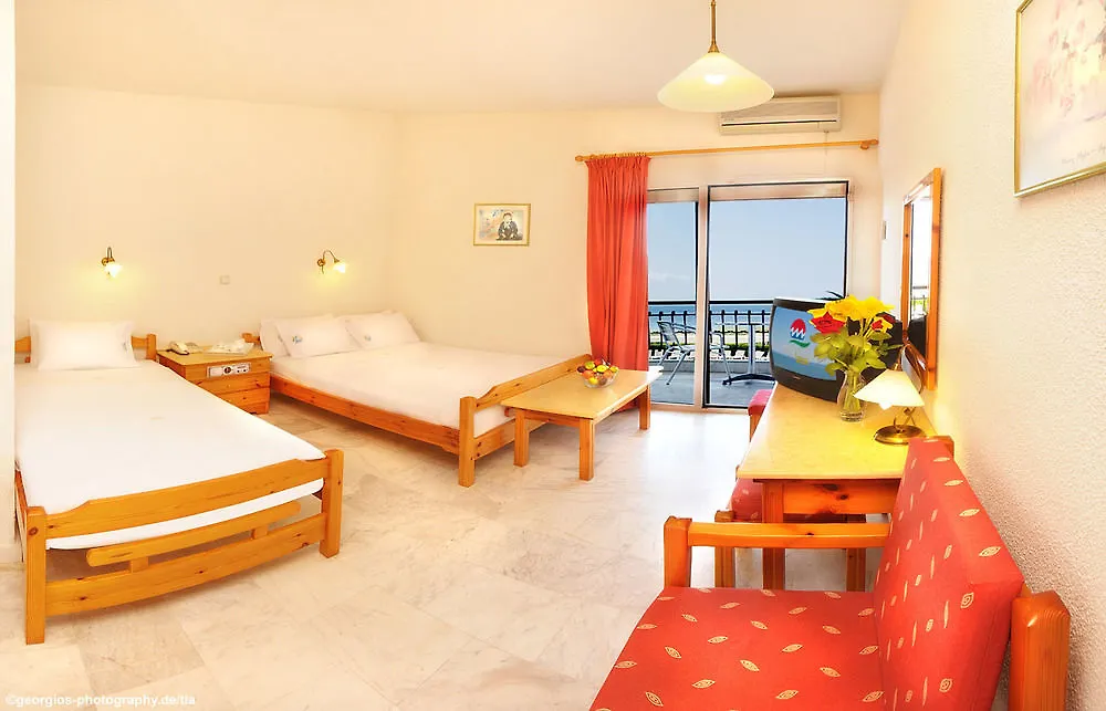 Martha'S Haus Hotel Gerakini
