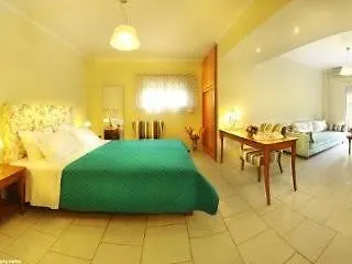 Martha'S Haus Hotel Gerakini